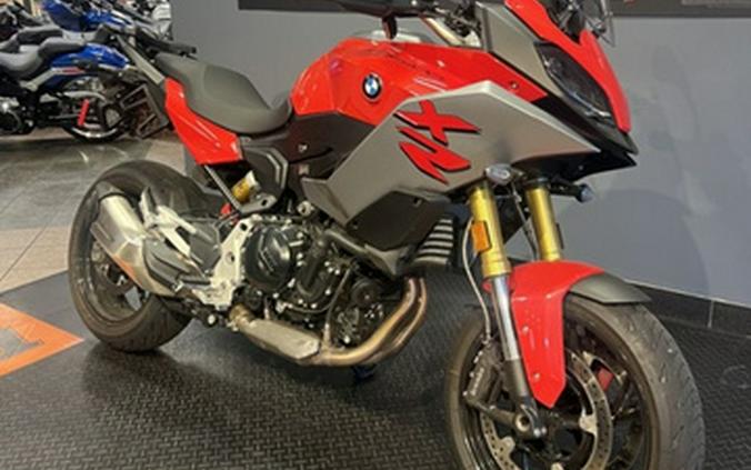 2021 BMW F 900 XR Racing Red