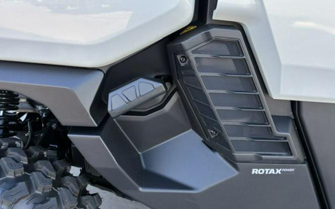 2027 Can-Am Defender XU MAX Limited HD11