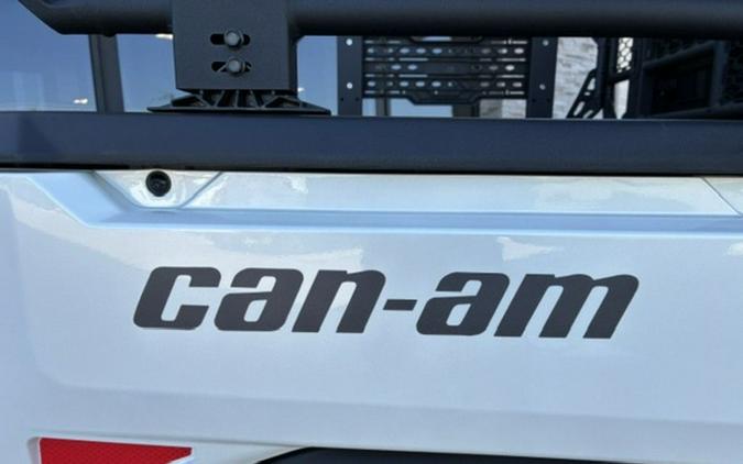 2027 Can-Am Defender XU MAX Limited HD11