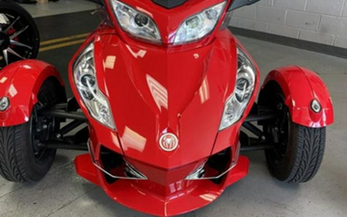 2012 Can-Am Spyder Roadster RT-S