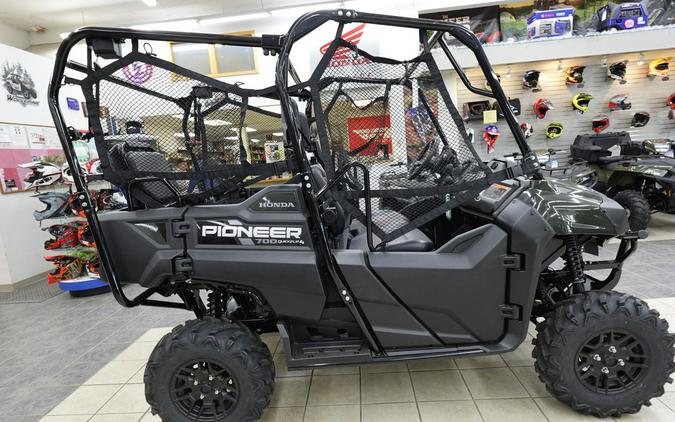 2025 SXS700M4DS Pioneer 700-4 Deluxe - Honda