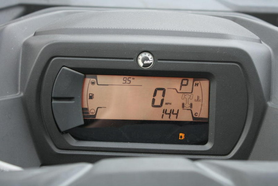 2025 Can-Am® Outlander Pro HD5