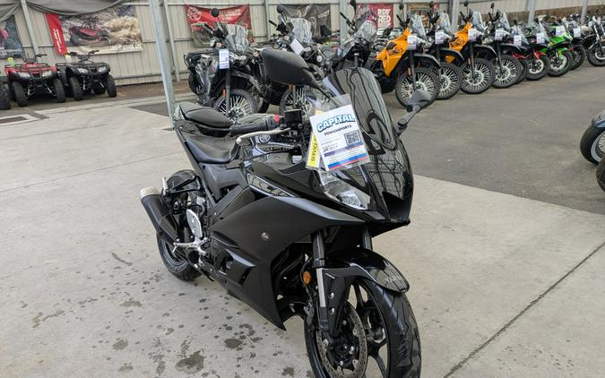 2022 Yamaha YZF-R3 ABS