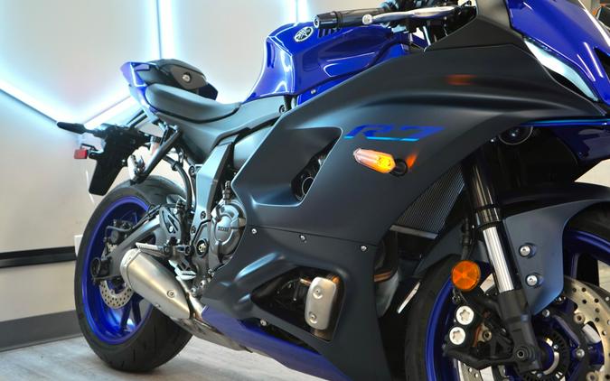 2023 Yamaha R7