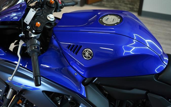 2023 Yamaha R7