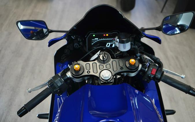 2023 Yamaha R7