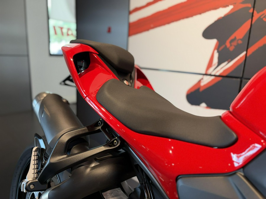 2026 Ducati STREETFIGHTER V2