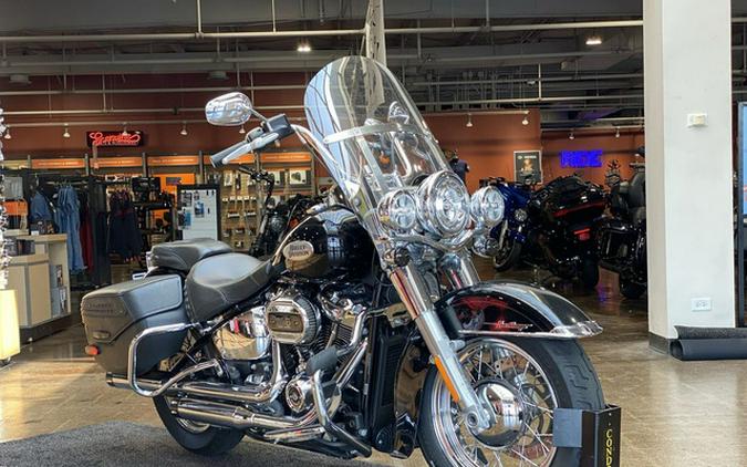 2022 Harley-Davidson Softail FLHCS - Heritage Classic 114