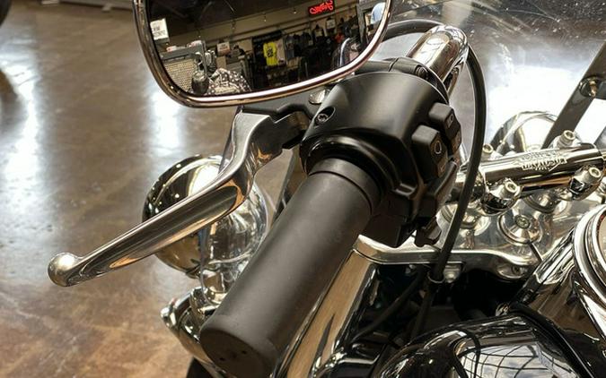 2022 Harley-Davidson Softail FLHCS - Heritage Classic 114