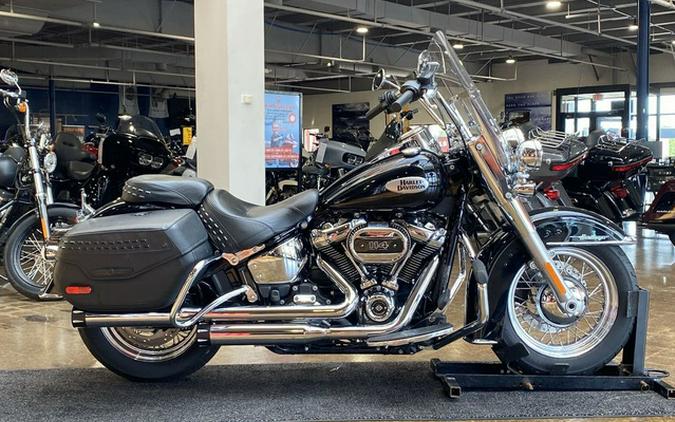 2022 Harley-Davidson Softail FLHCS - Heritage Classic 114