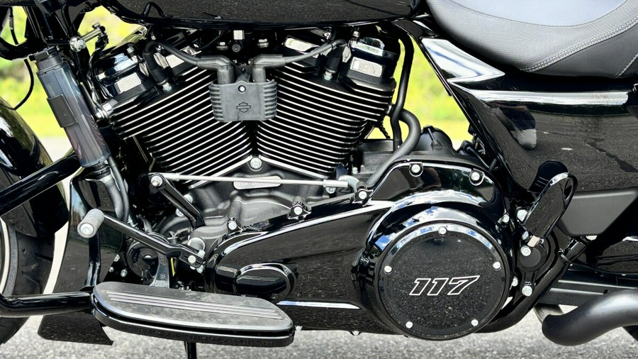 FLTRX 2025 Road Glide™