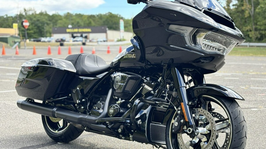 FLTRX 2025 Road Glide™