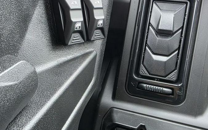 2026 Can-Am® Defender XT CAB HD11