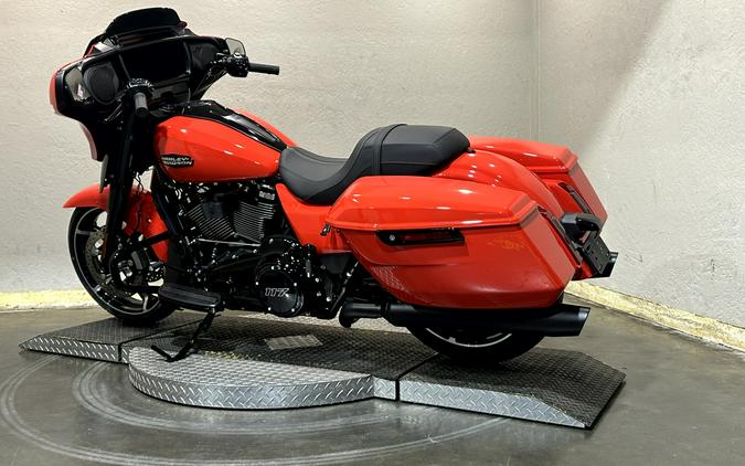 2026 Harley-Davidson® Street Glide® BLOOD ORANGE