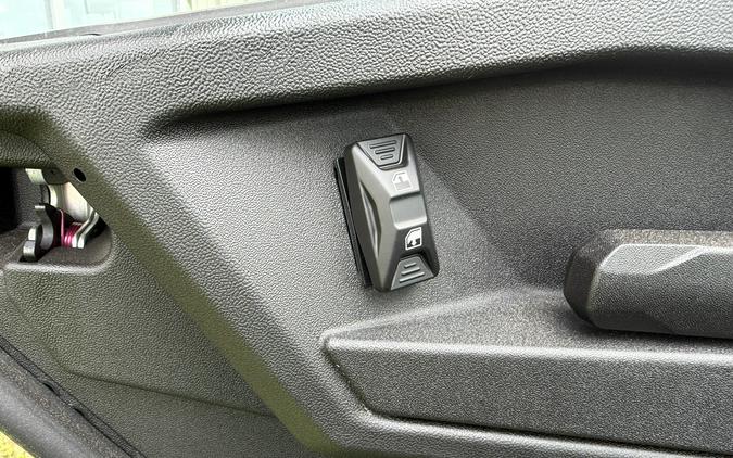2026 Can-Am Defender DPS CAB HD10