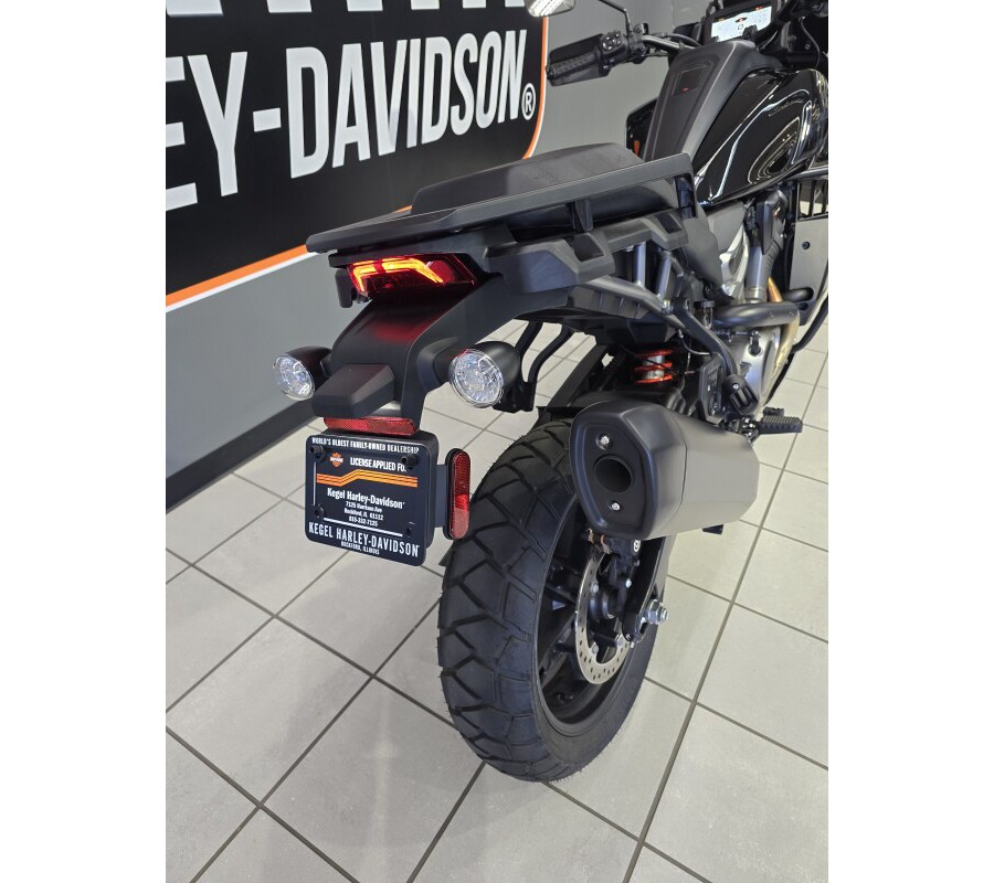 2022 Harley-Davidson Pan America™ 1250 Vivid Black