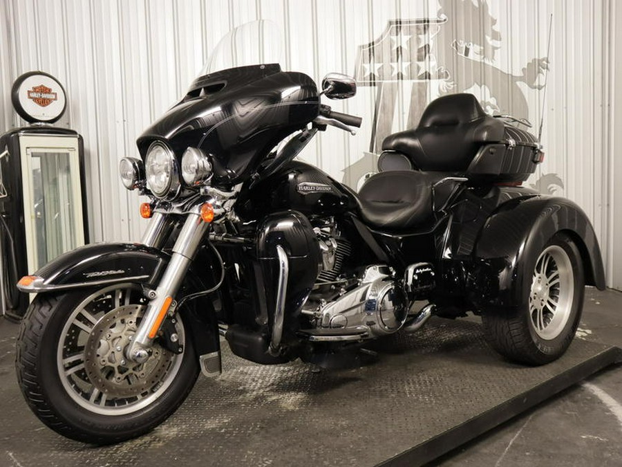 2019 Harley-Davidson® FLHTCUTG - Tri Glide® Ultra