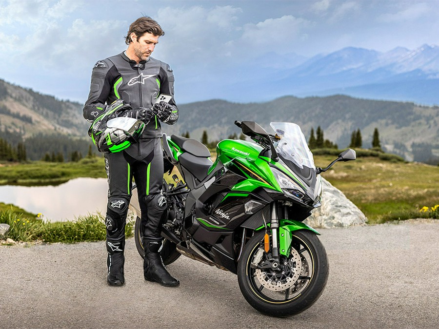 2025 Kawasaki Ninja 1100SX SE ABS