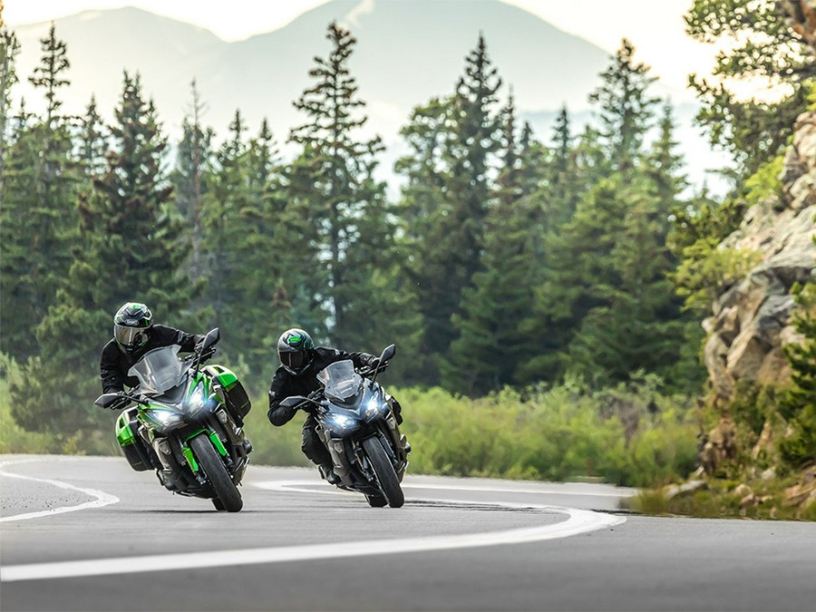 2025 Kawasaki Ninja 1100SX SE ABS