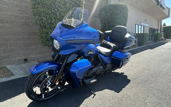 FLHXU 2025 Street Glide® Ultra