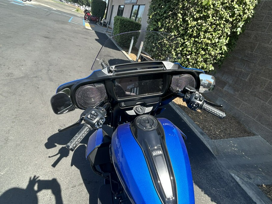 FLHXU 2025 Street Glide® Ultra