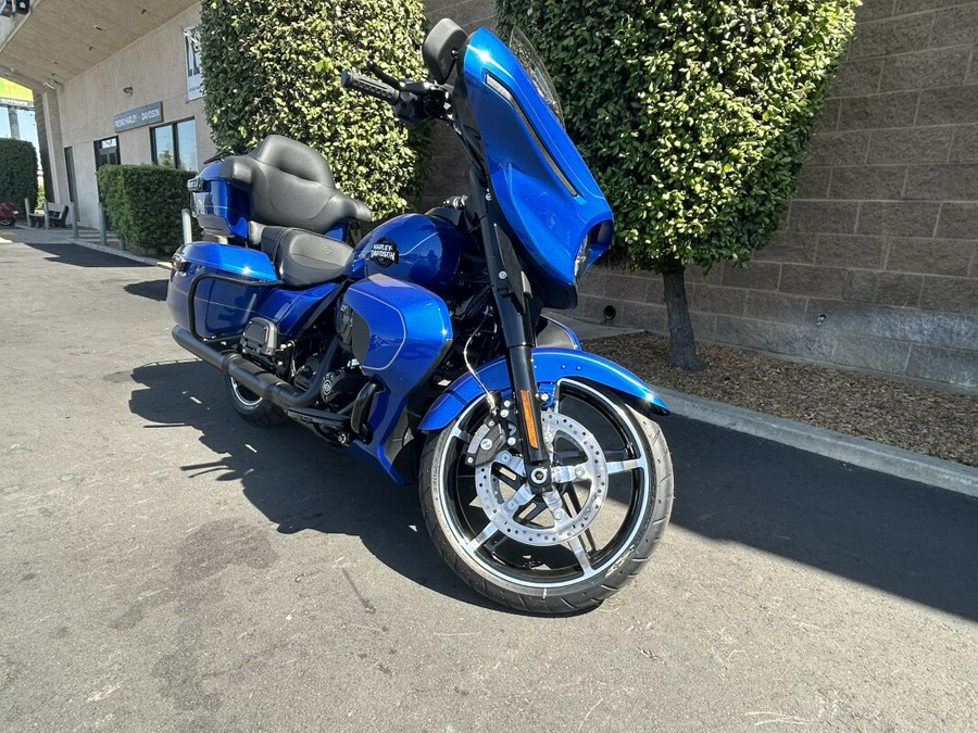 FLHXU 2025 Street Glide® Ultra