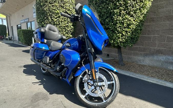 FLHXU 2025 Street Glide® Ultra