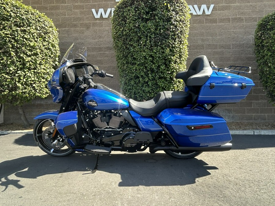 FLHXU 2025 Street Glide® Ultra