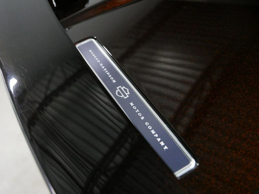 2012 Harley-Davidson® FLTRXSE - CVO™ Road Glide® Custom