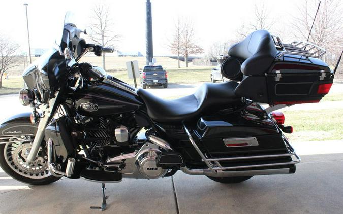 2013 Harley-Davidson® FLHTCU - Electra Glide® Ultra Classic®