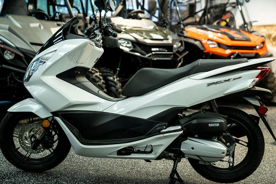 2015 Honda® PCX150