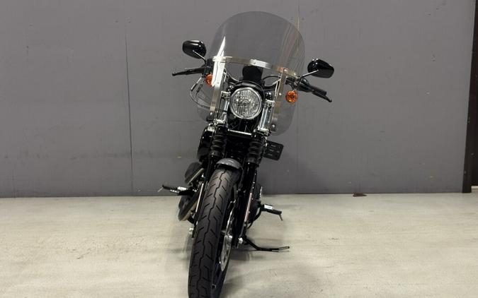 XL 883N 2022 Iron 883™