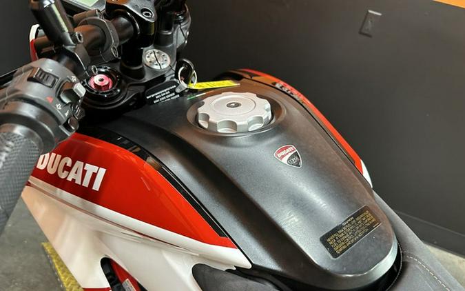 2015 Ducati Hypermotard SP Red Corse Stripe