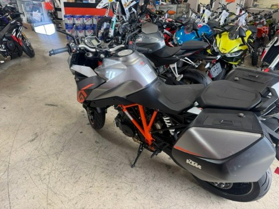 2017 KTM 1290 Super Duke GT