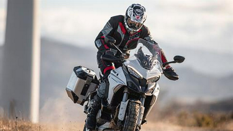 2023 Ducati Multistrada V4 S Travel & Radar Spoked Wheels