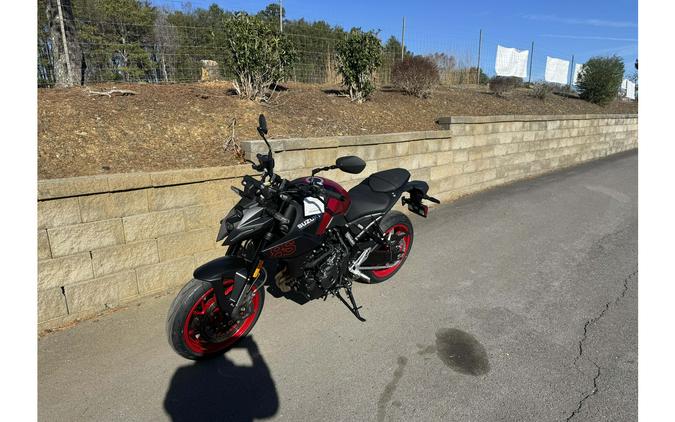 2025 GSX800S - Suzuki