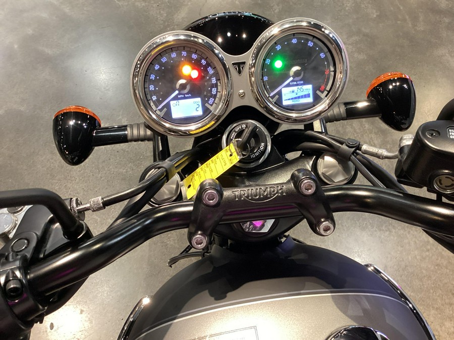 2026 Triumph Bonneville T120 Black