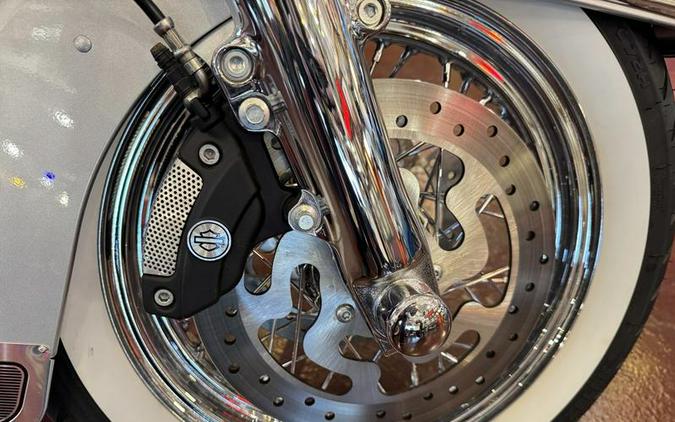 2015 Harley-Davidson® FLHR - Road King®