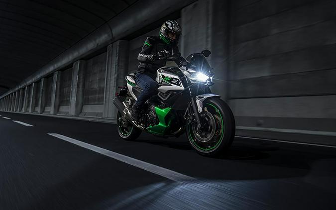 2024 Kawasaki Z7 Hybrid ABS