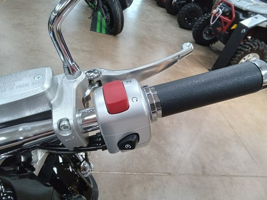 2025 Suzuki Boulevard M109R