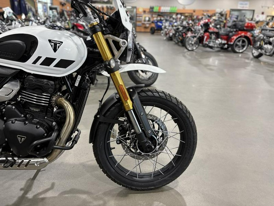 2026 Triumph Scrambler 400 XC Vanilla White