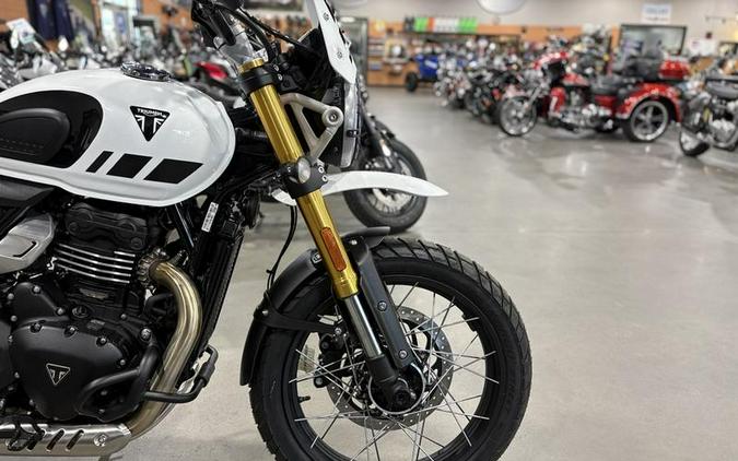 2026 Triumph Scrambler 400 XC Vanilla White