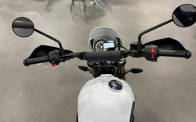 2026 Triumph Scrambler 400 XC Vanilla White