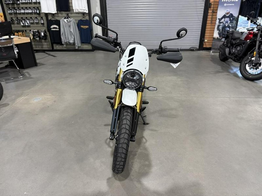 2026 Triumph Scrambler 400 XC Vanilla White