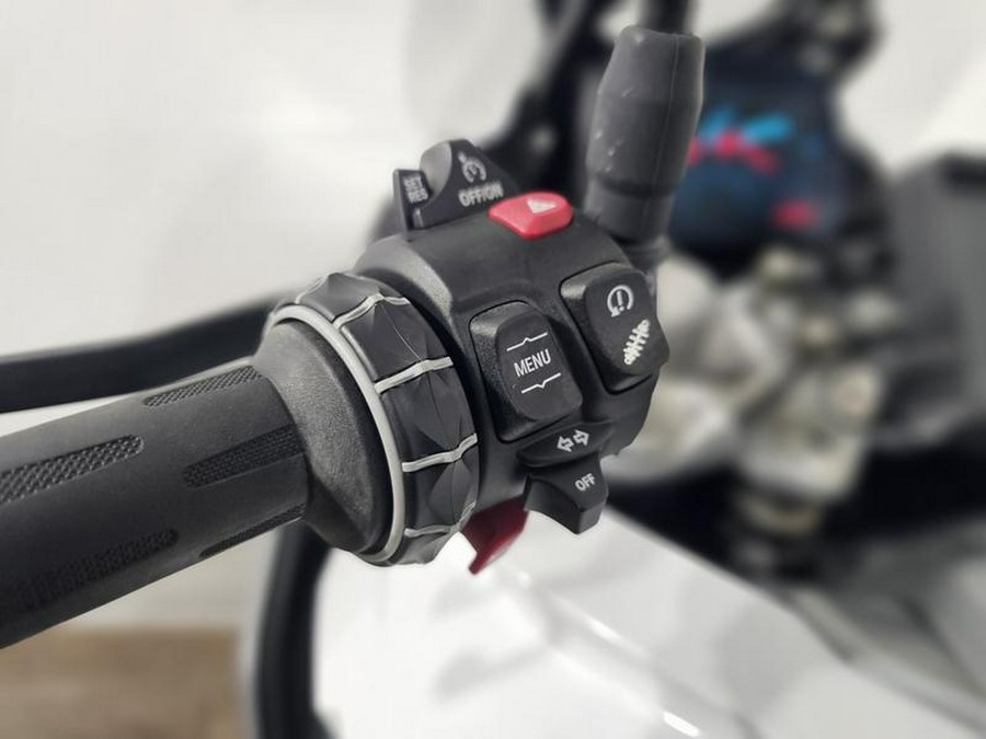 2021 BMW F 900 XR Light White