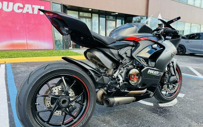 2024 Ducati Panigale V2 Black On Black