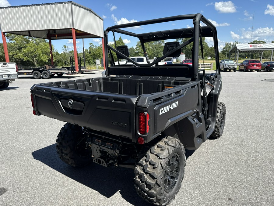 2026 Can-Am Defender DPS HD9