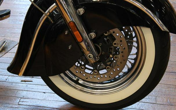 2015 Indian Motorcycle® Chief® Classic Thunder Black