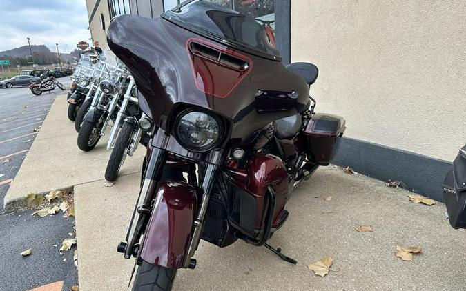 2019 Harley-Davidson® FLHXSE - CVO™ Street Glide®