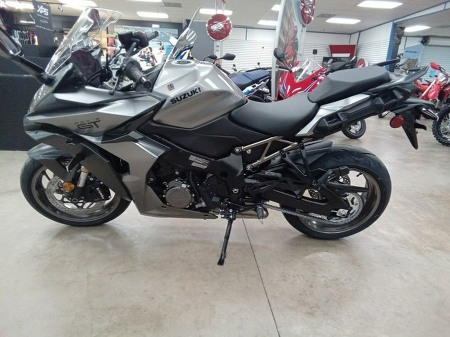 2025 Suzuki GSX-S1000GT+